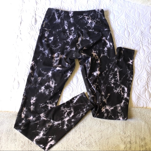 Karma Athletics Tight Tie Dye Leggings NWOT - Picture 3 of 4
